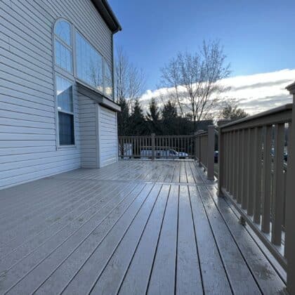 Photo of a composite deck with railing