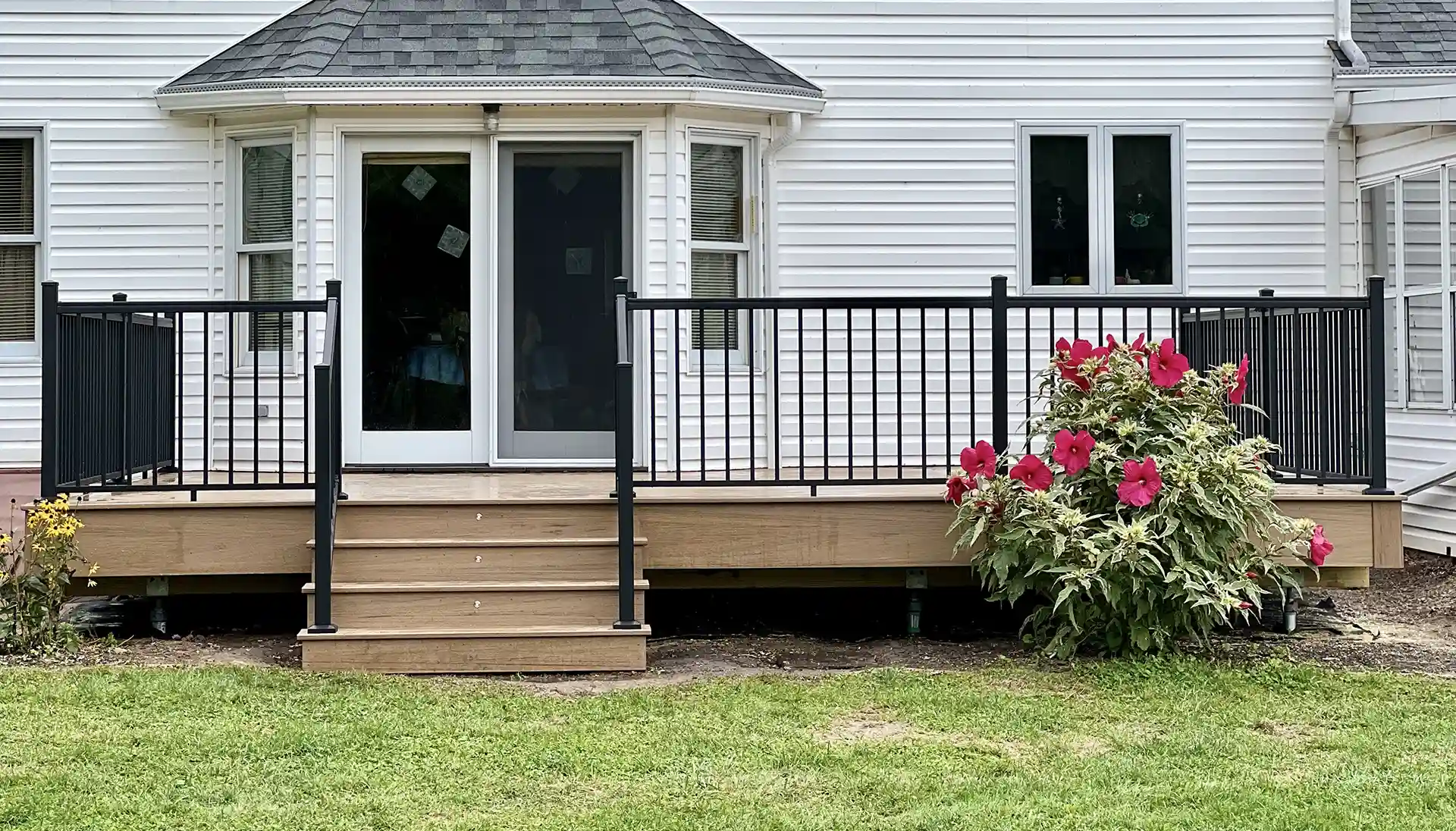 Choose the Right Type of Deck for Your Home in Bucks County & Montgomery County PA